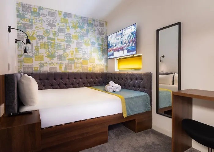 The Camden Street 2*