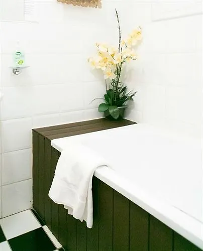 The Camden Street Hotel 2*